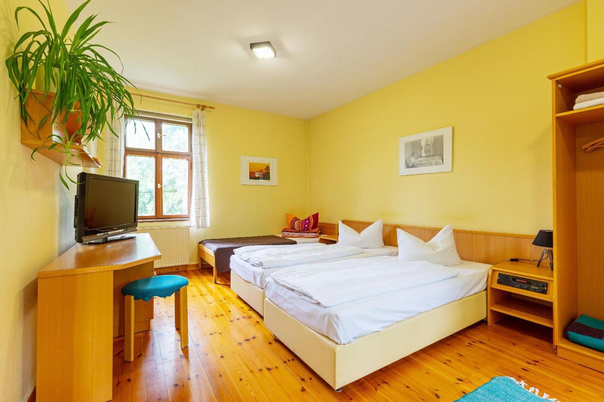 Jugendgaestehaus Cottbus Buitenkant foto